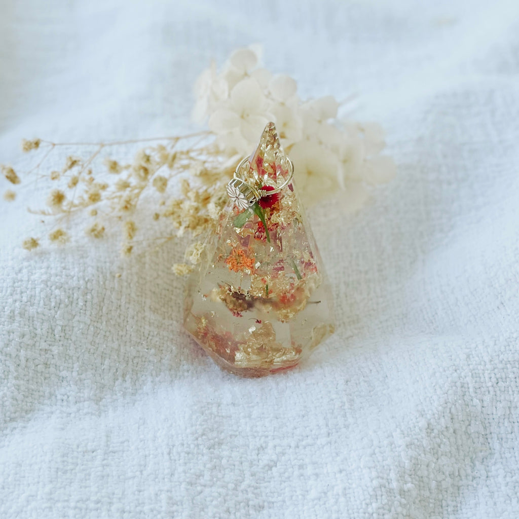 “Blossom” Decorative Ring Holder